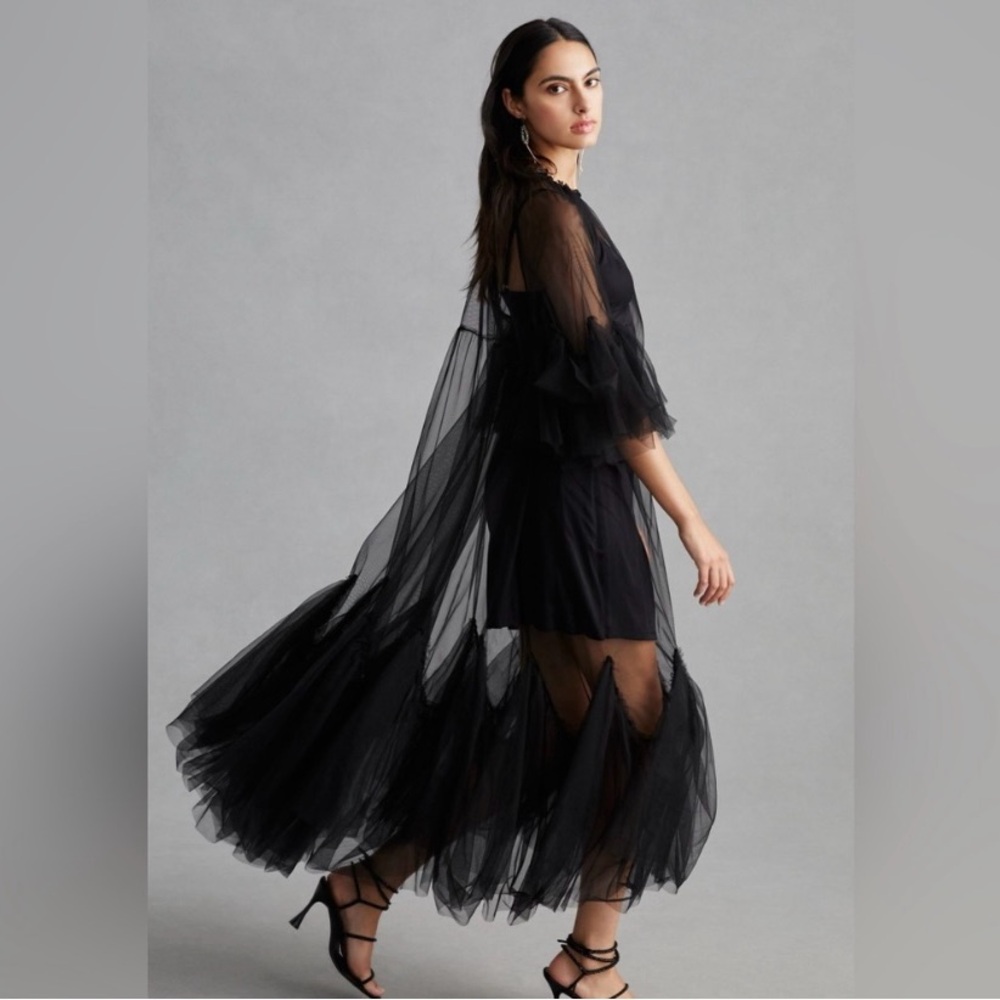 ANTHROPOLOGIE Maeve Glamorous Tulle
Layer